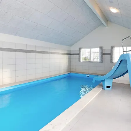 26 Person Holiday Home In Frorup Tatil Evi *