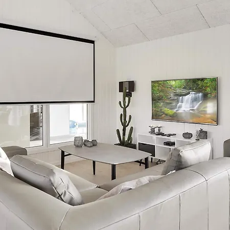 5 Star Holiday Home In Frorup